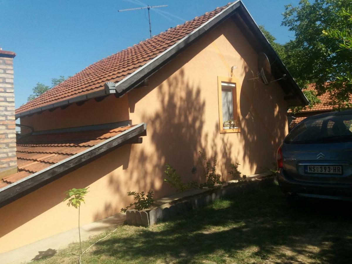 Guest House Jevtovic Sremski Karlovci Eksteriør bilde